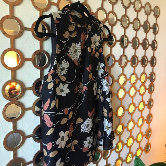 Available - Maeve Floral Print Dressy Tank - Picture 4 of 7